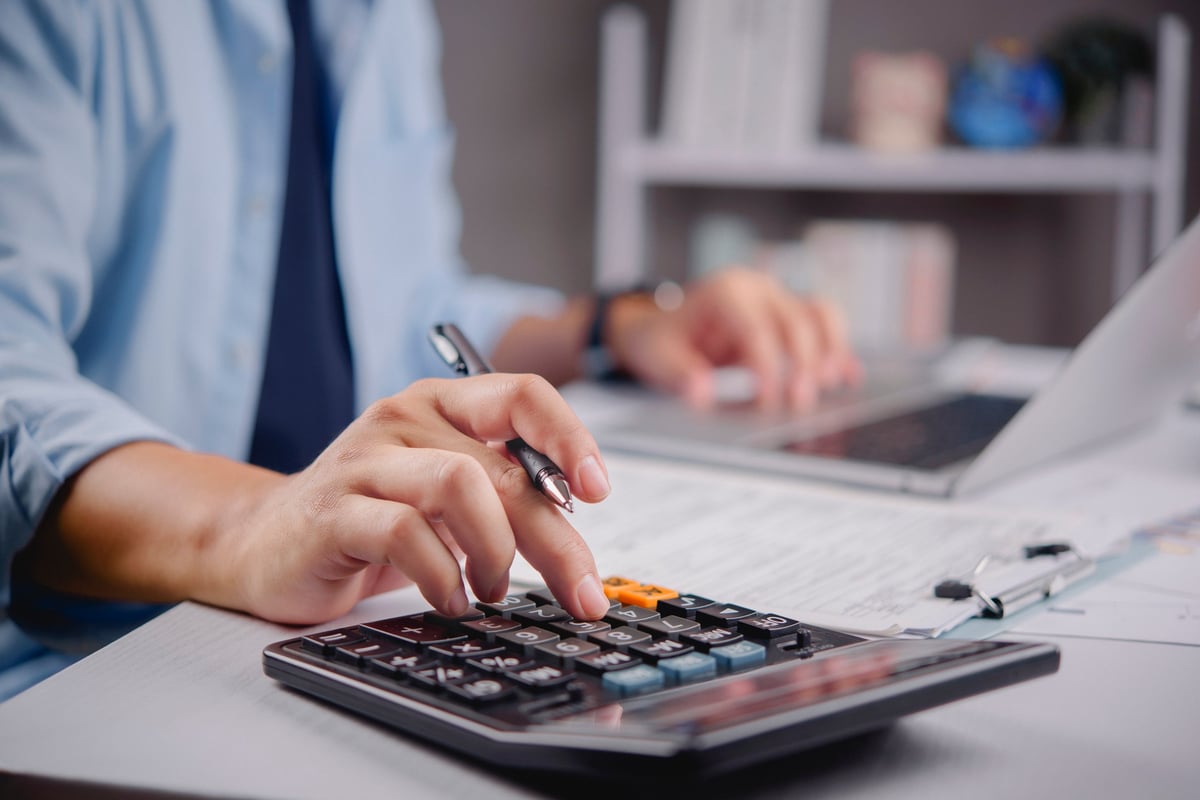 Digitalna marketinška agencija Hrvatska – analiza poslovnih financija i izračun budžeta za oglašavanje